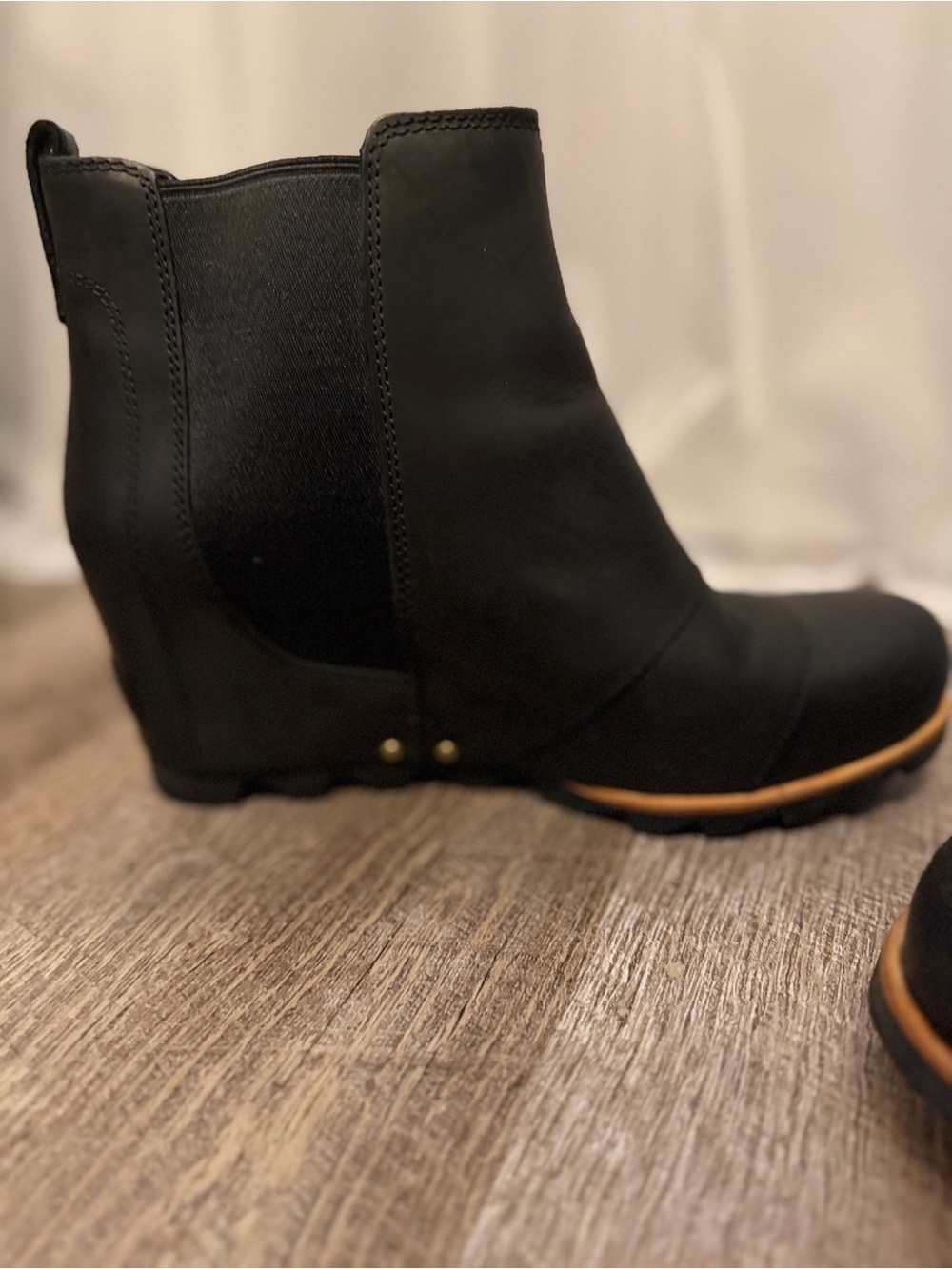 Sorel | Black Leather Wedge Ankle Boots | Waterproof - Picture 6 of 12